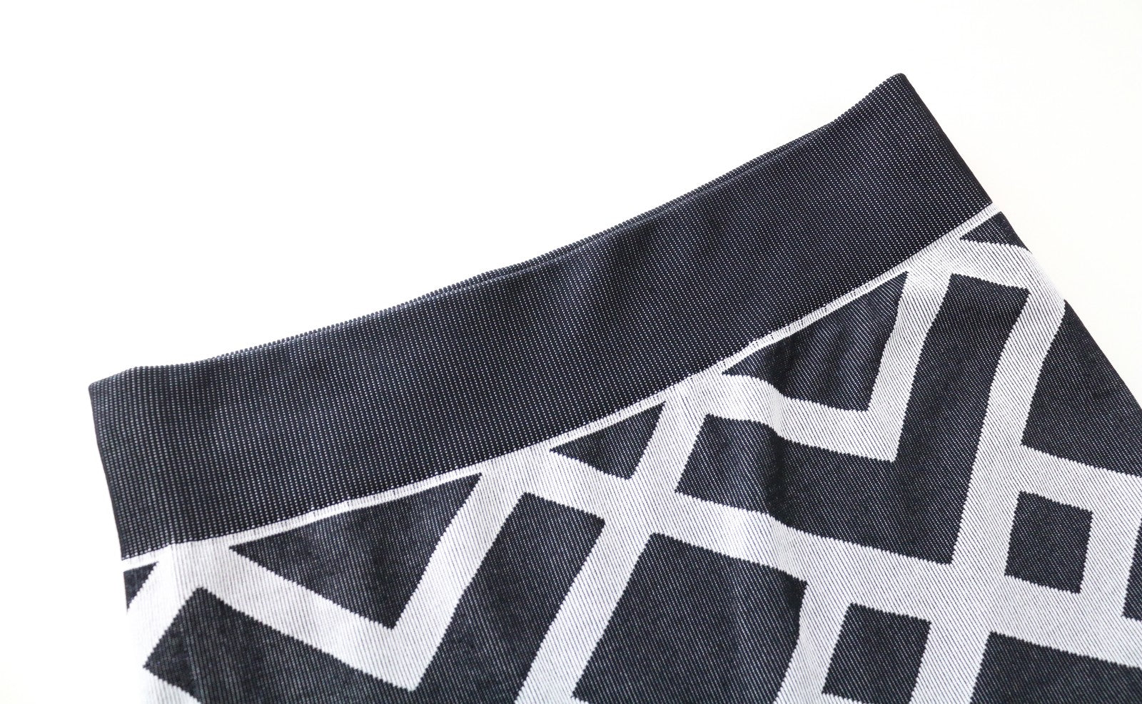 SWEATY BETTY Sport Leggings S Grey White Pattern Stretch Pull-On Gymwear