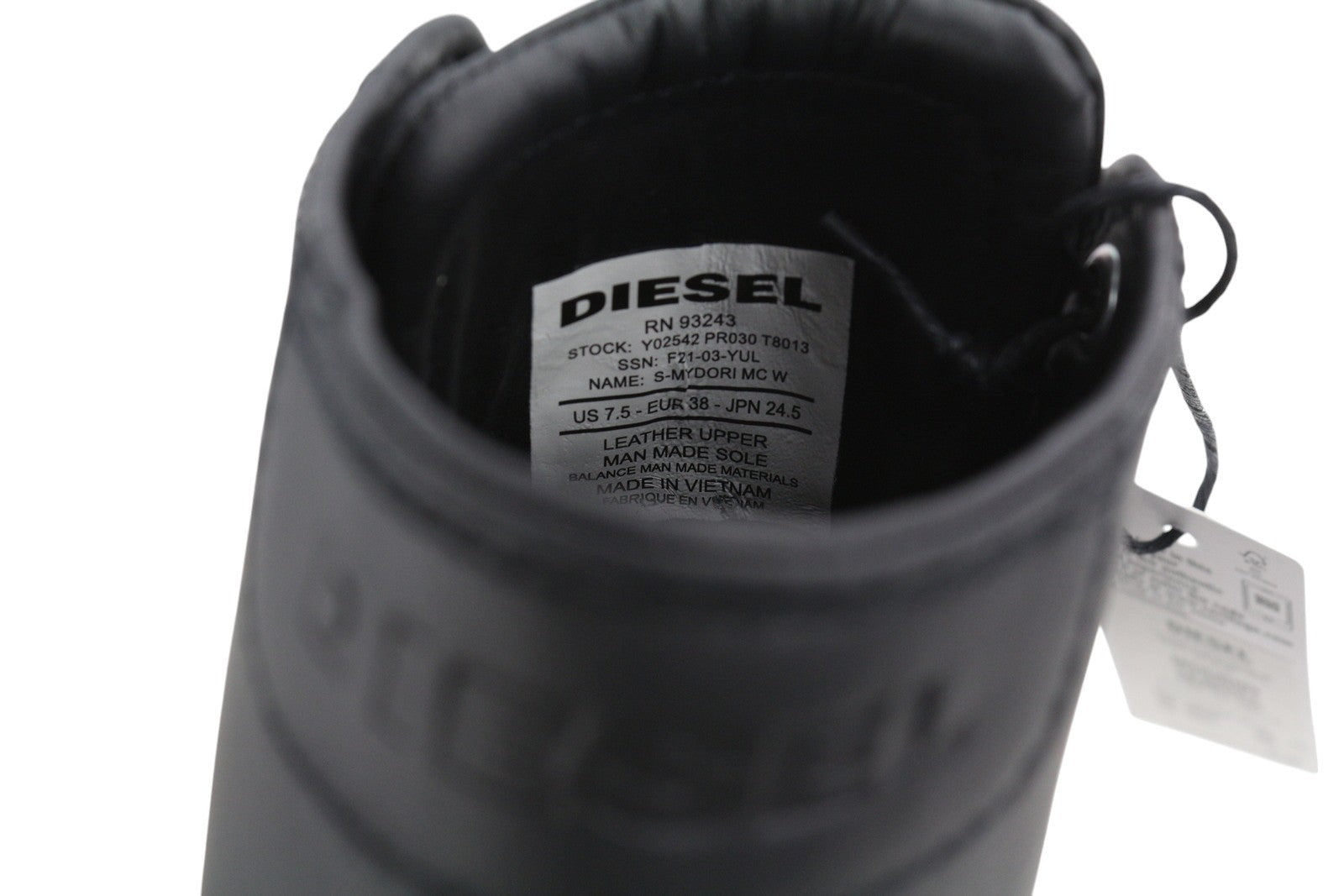 DIESEL S-Mydori Mc W moteriški sportbačiai, juodos odos, su raišteliais, migdolų nosimi, RRP220
