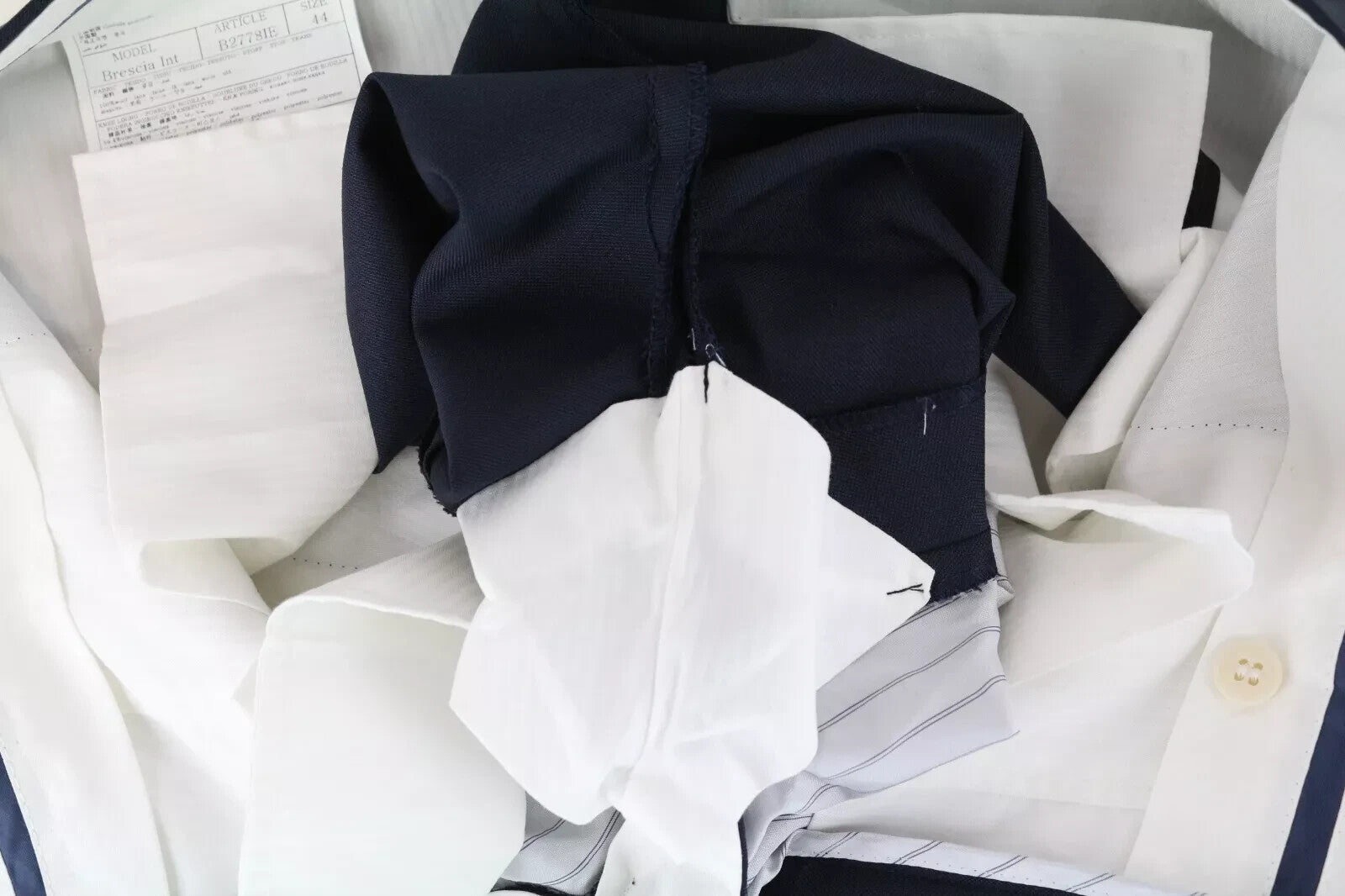 SUITSUPPLY Brescia UK34R Men Trousers Wool Navy Super 110's Pleated Lined