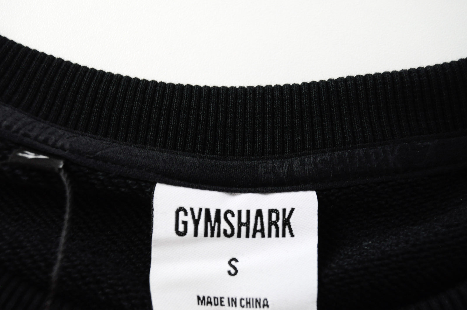GYMSHARK Women Black Sweatshirt S Long Sleeve Cotton Cropped Pullover Fit
