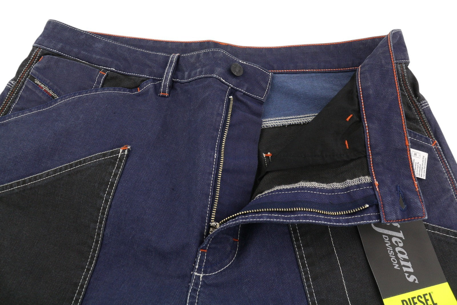 DIESEL D-Franky Carp Jogg 0EEAW vyriški džinsai W38 tiesaus kirpimo su tampriu užtrauktuku, rekomenduojama kaina – 200 € 