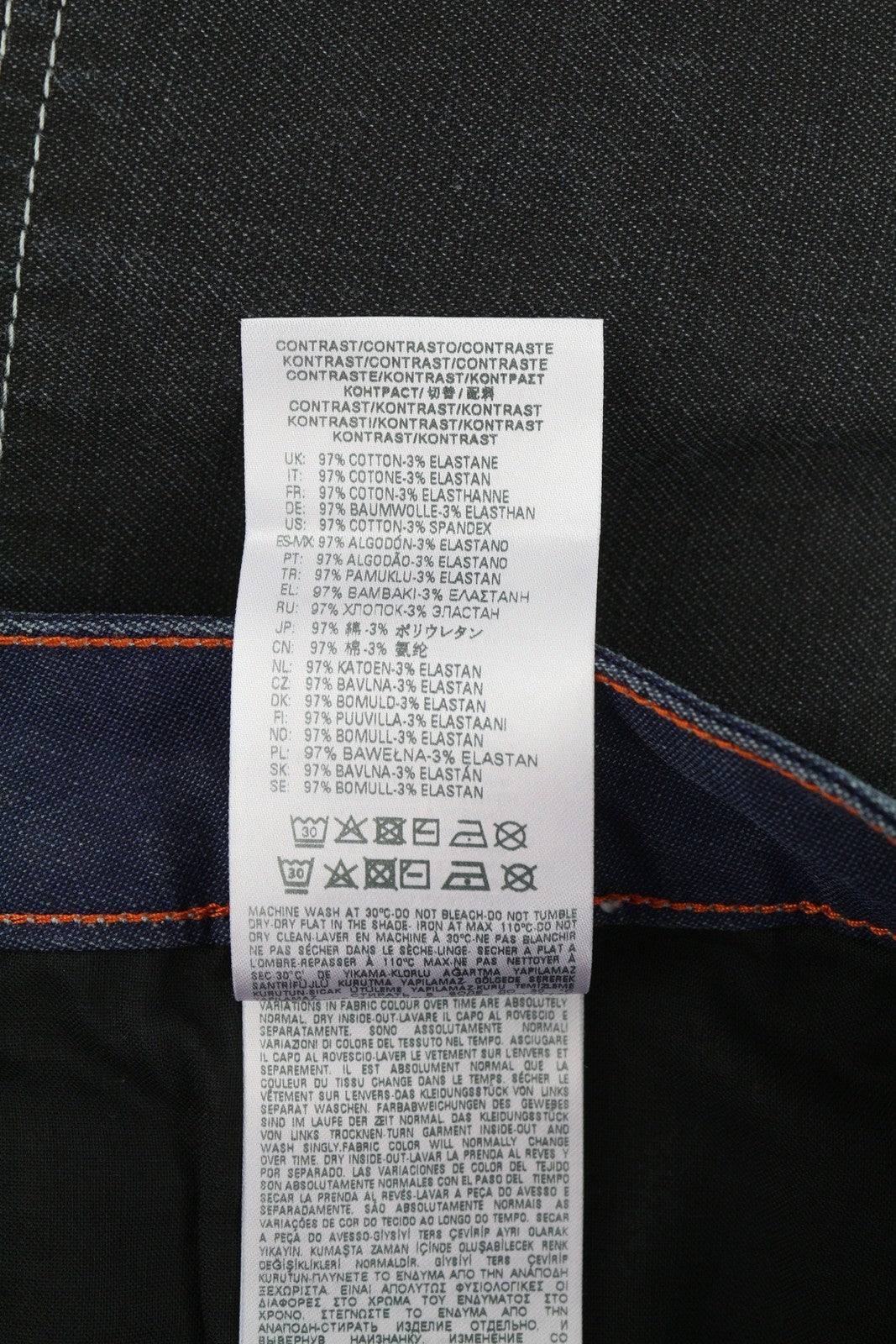 DIESEL D-Franky Carp Jogg 0EEAW vyriški džinsai W38 tiesaus kirpimo su tampriu užtrauktuku, rekomenduojama kaina – 200 € 