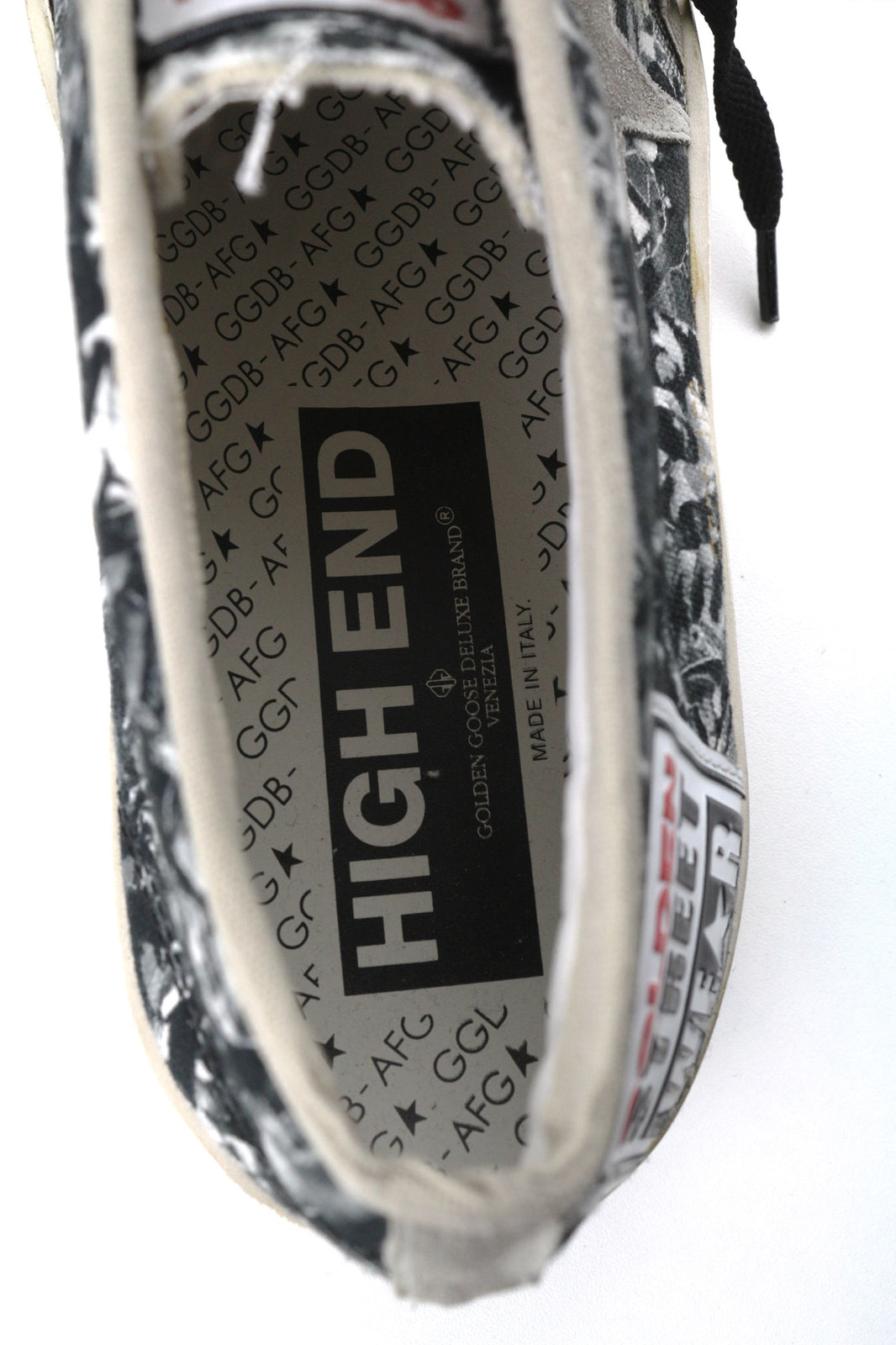 GOLDEN GOOSE High End Men Trainers EU43 Grey Patterned Aged Laced Sneakers