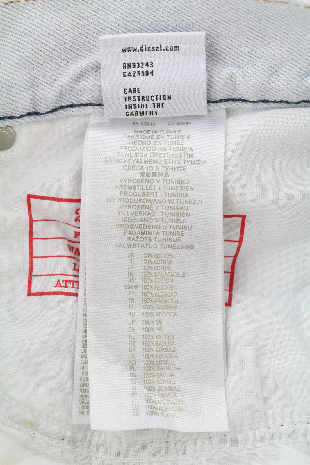 DIESEL 2010 0079Z vyriški džinsai W36/L30 laisvo kirpimo, vidutinio juosmens, tiesaus kirpimo, rekomenduojama kaina – 250 € 