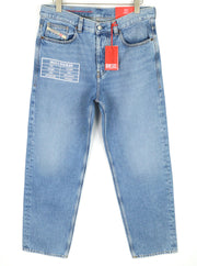 DIESEL 2010 9C16S vyriški džinsai W32/L32 laisvo kirpimo, vidutinio juosmens, tiesaus kirpimo, rekomenduojama kaina – 160 € 