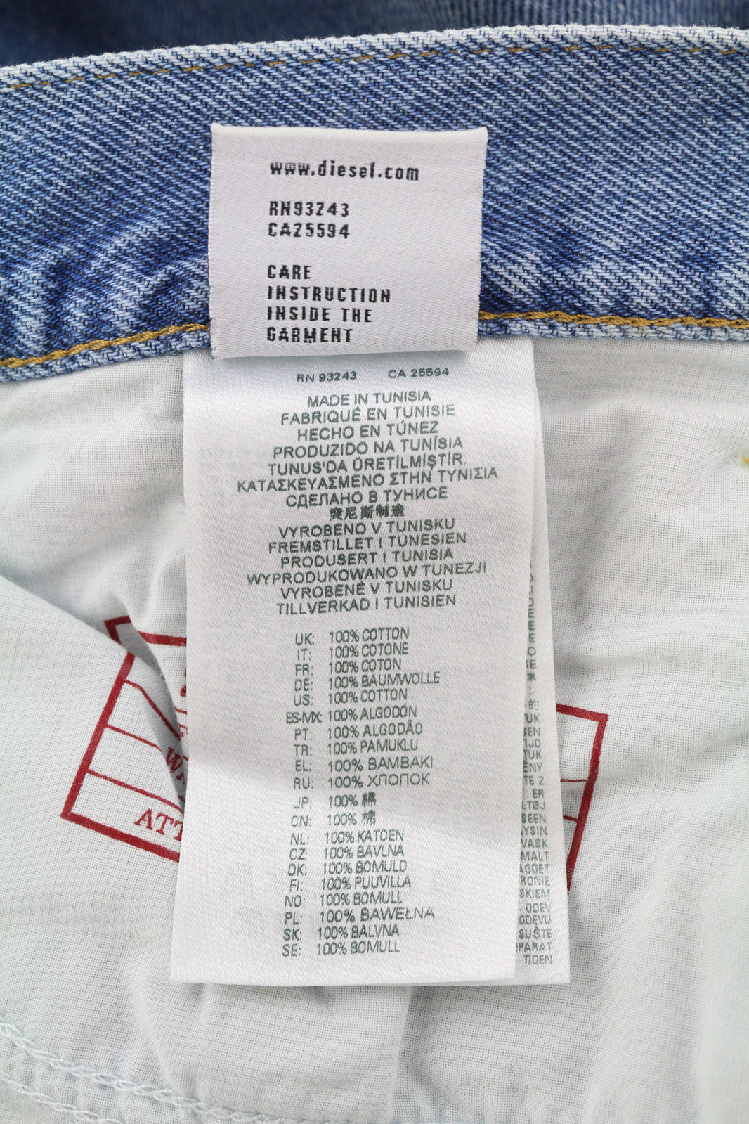 DIESEL 2010 9C16S vyriški džinsai W32/L32 laisvo kirpimo, vidutinio juosmens, tiesaus kirpimo, rekomenduojama kaina – 160 € 