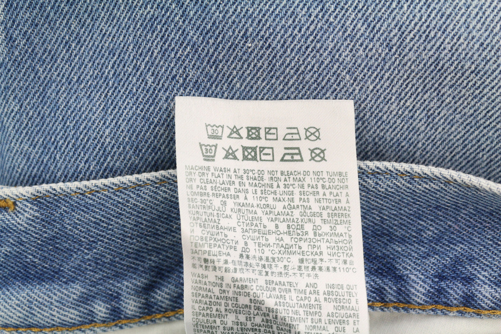 DIESEL 2010 9C16S vyriški džinsai, W32/L32, laisvo kirpimo, vidutinio juosmens, tiesūs, mėlyni. RMK 160 €. 