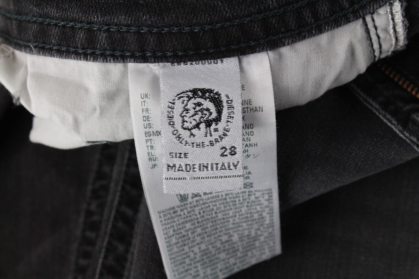 DIESEL vyriški džinsai W28/L32 Thommer 069BH Slim Fit, plėšyti, skalbti pilki, tamprūs 