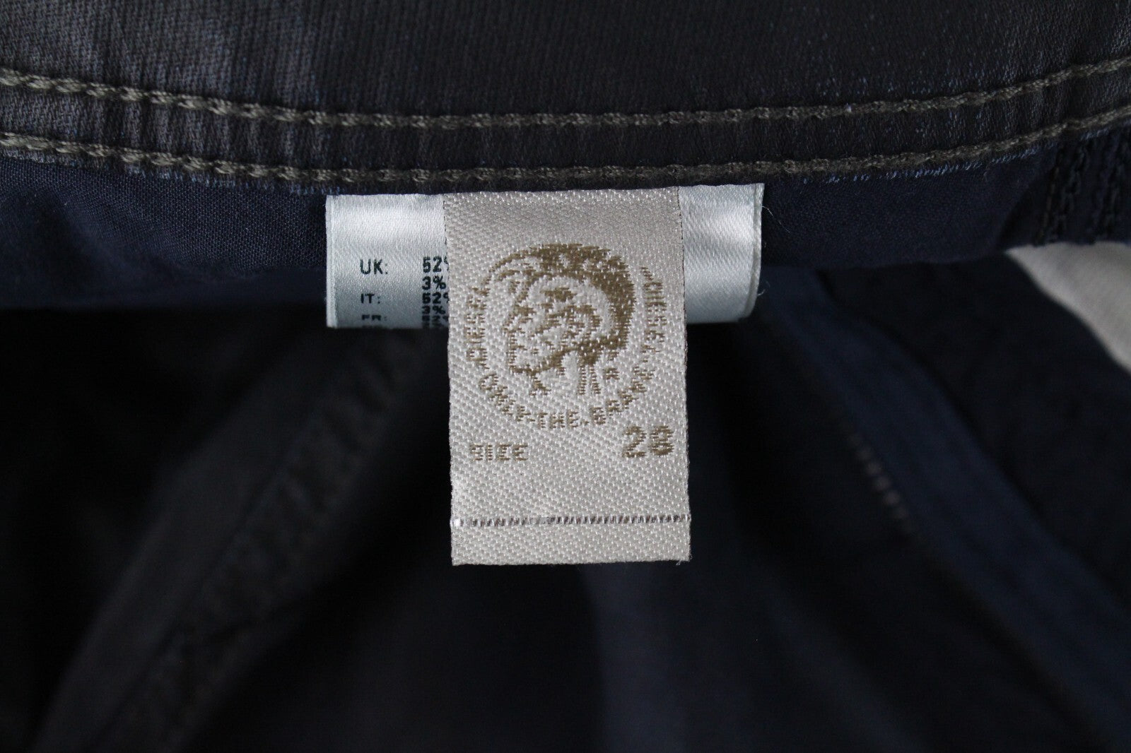 DIESEL vyriški džinsai W28/L32 Narrot CB-NE 0686J sportiniai Jogg vaškuoti tamprūs raštai 