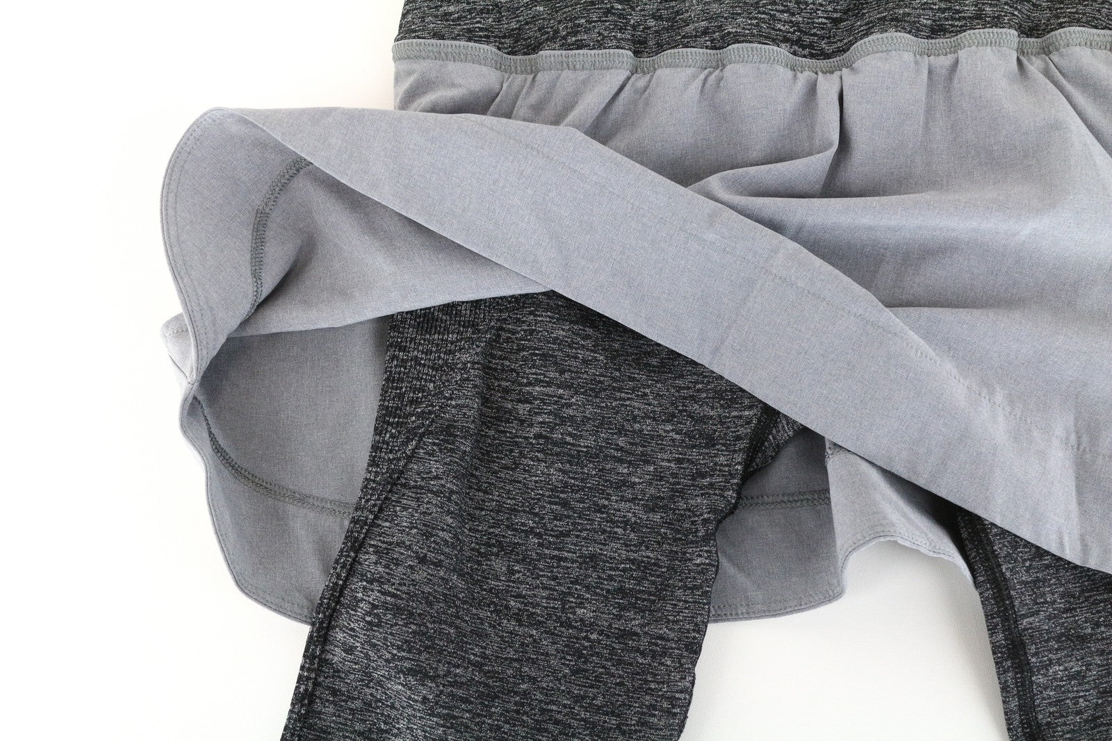 SWEATY BETTY Women's Grey Layered Capri Skirt Sport Leggings ~W26 Gymwear