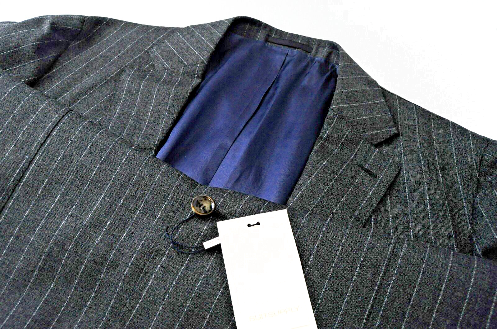 „SUITSUPPLY“ vyriškas UK52L pilkas dryžuotas vilnonis vieneilis švarkas