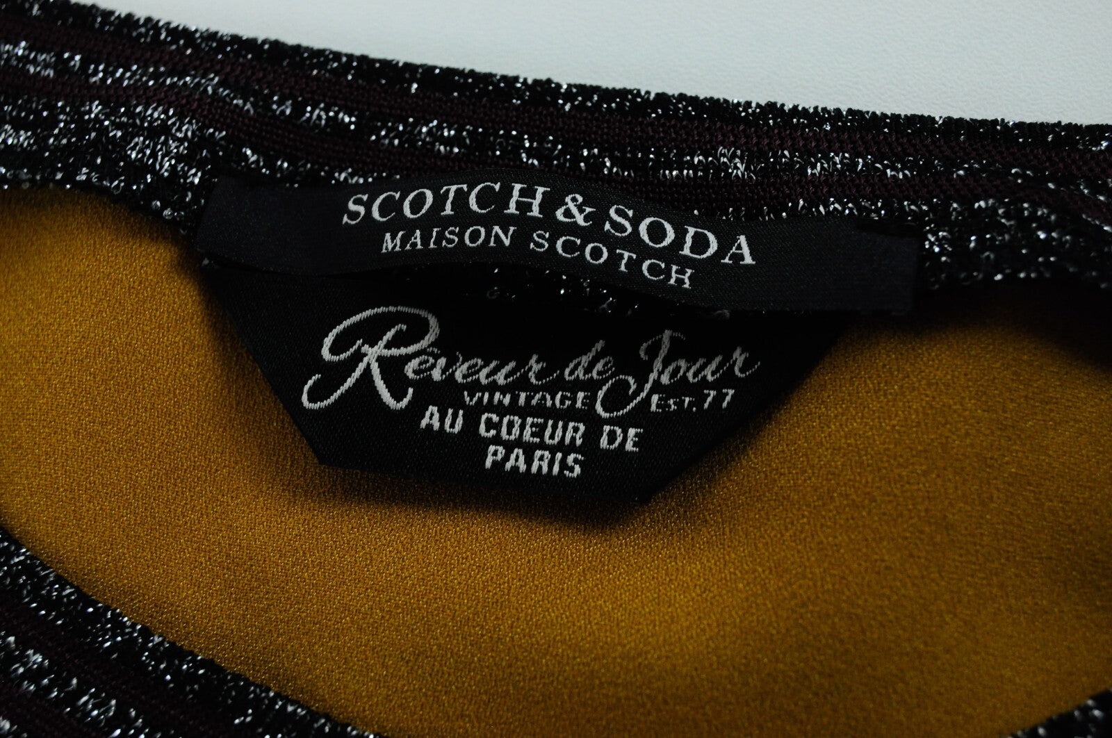 MAISON SCOTCH Women M Mustard Sleeveless Top Side Vented Glitter Detail