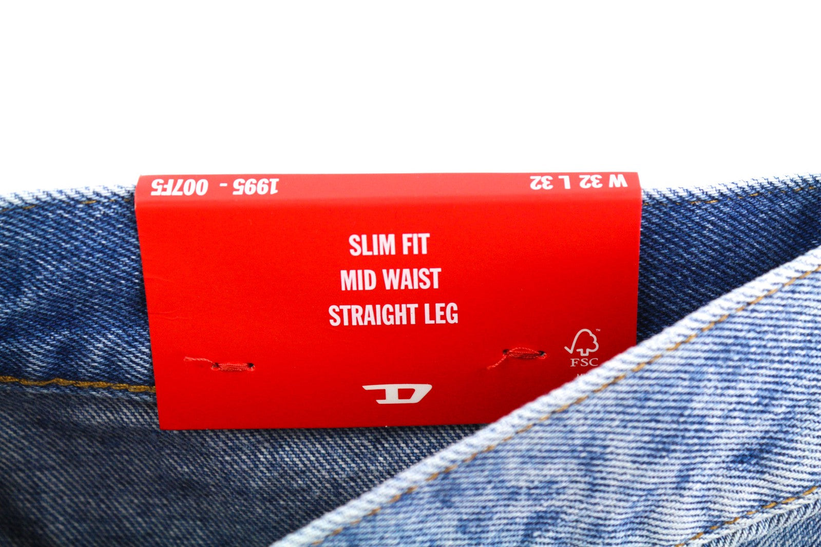 DIESEL 1995 007F5 Men Jeans W32 Slim Fit Mid Waist Straight RRP€250 Blue