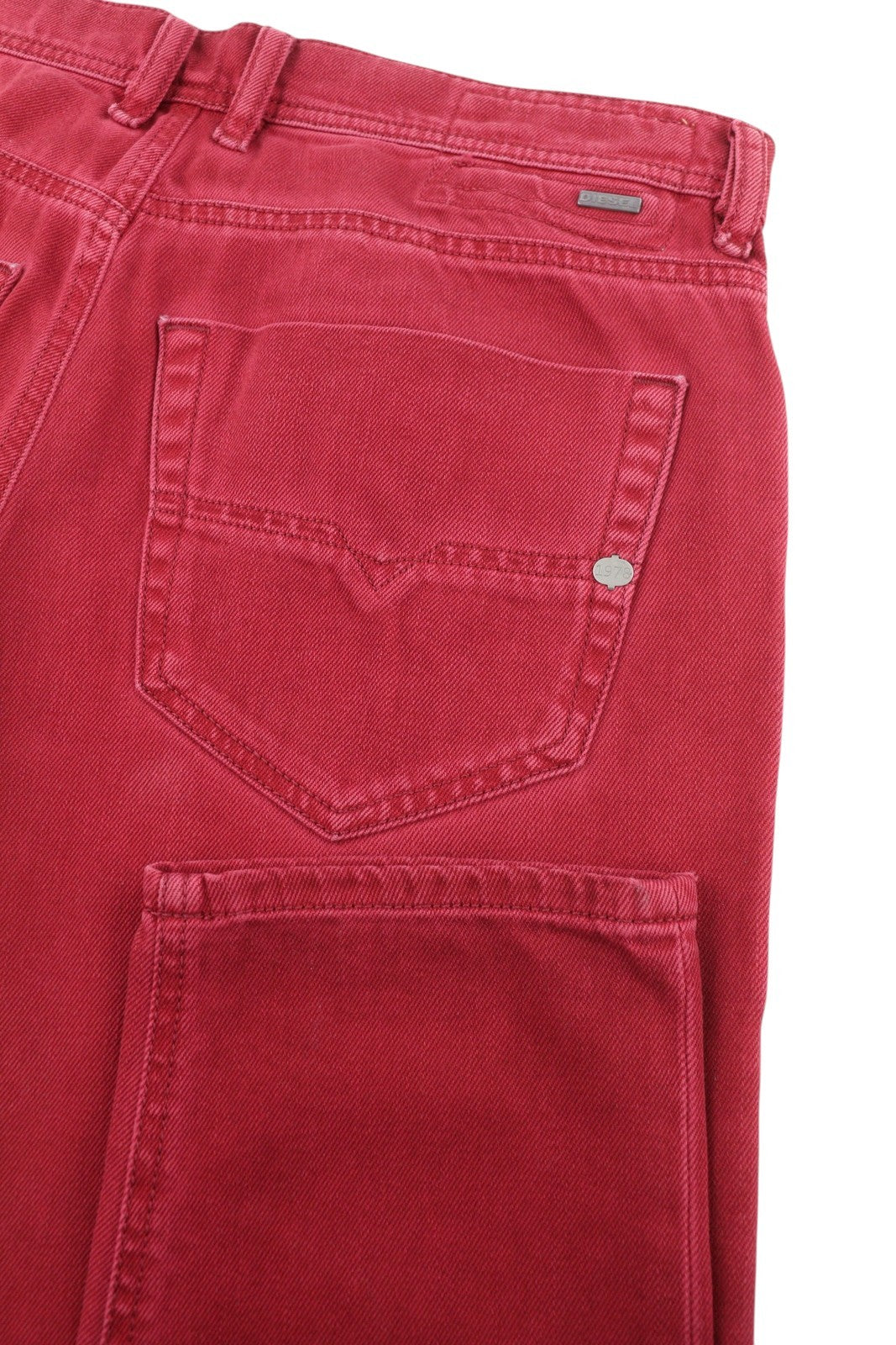 DIESEL Tepphar 0856Y Men Jeans W31 Denim Red Slim Carrot Fit Stretch Button