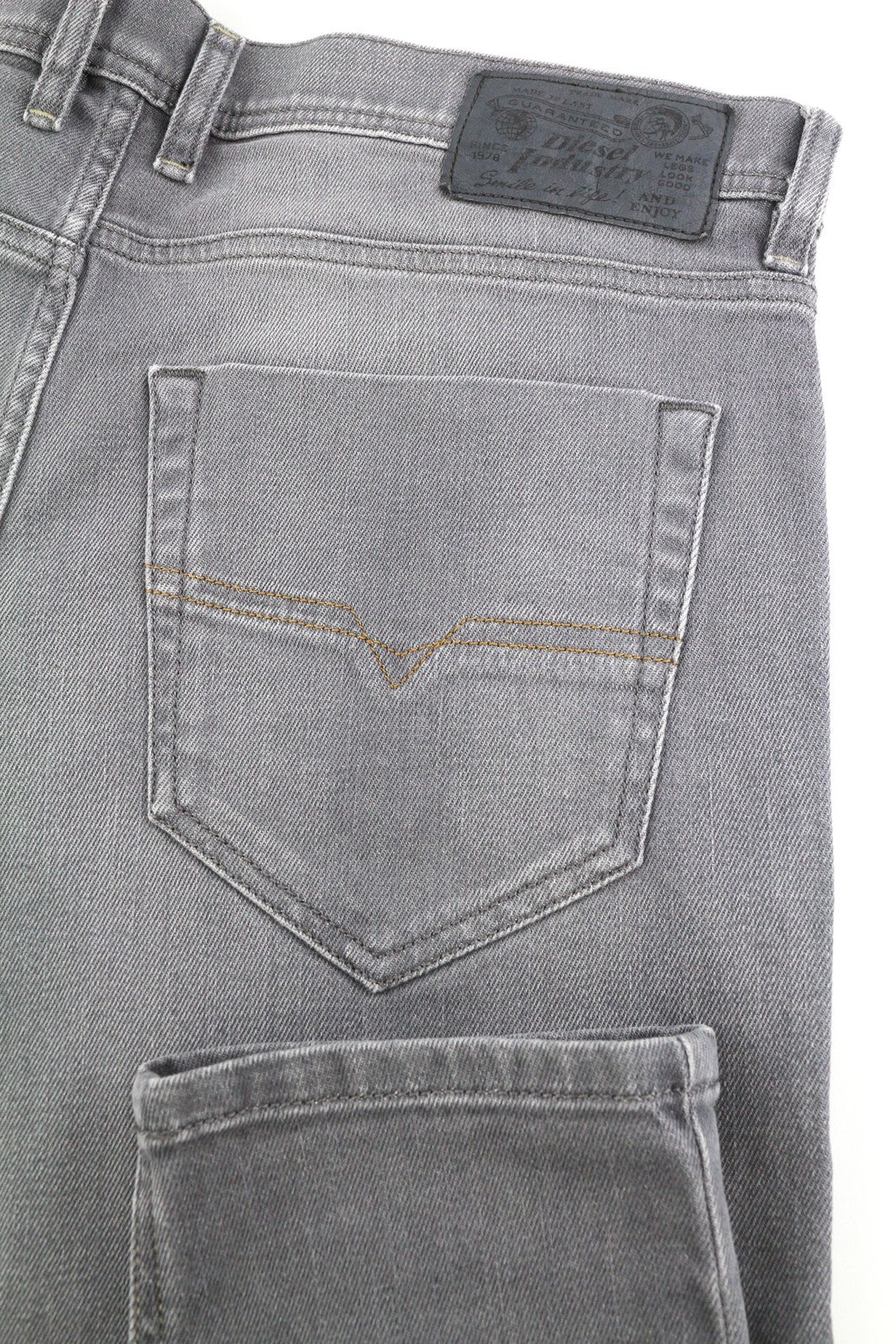 DIESEL Tepphar R39N8 Men Jeans W32/L34 Slim Carrot Fit Stretch Washed Grey Denim