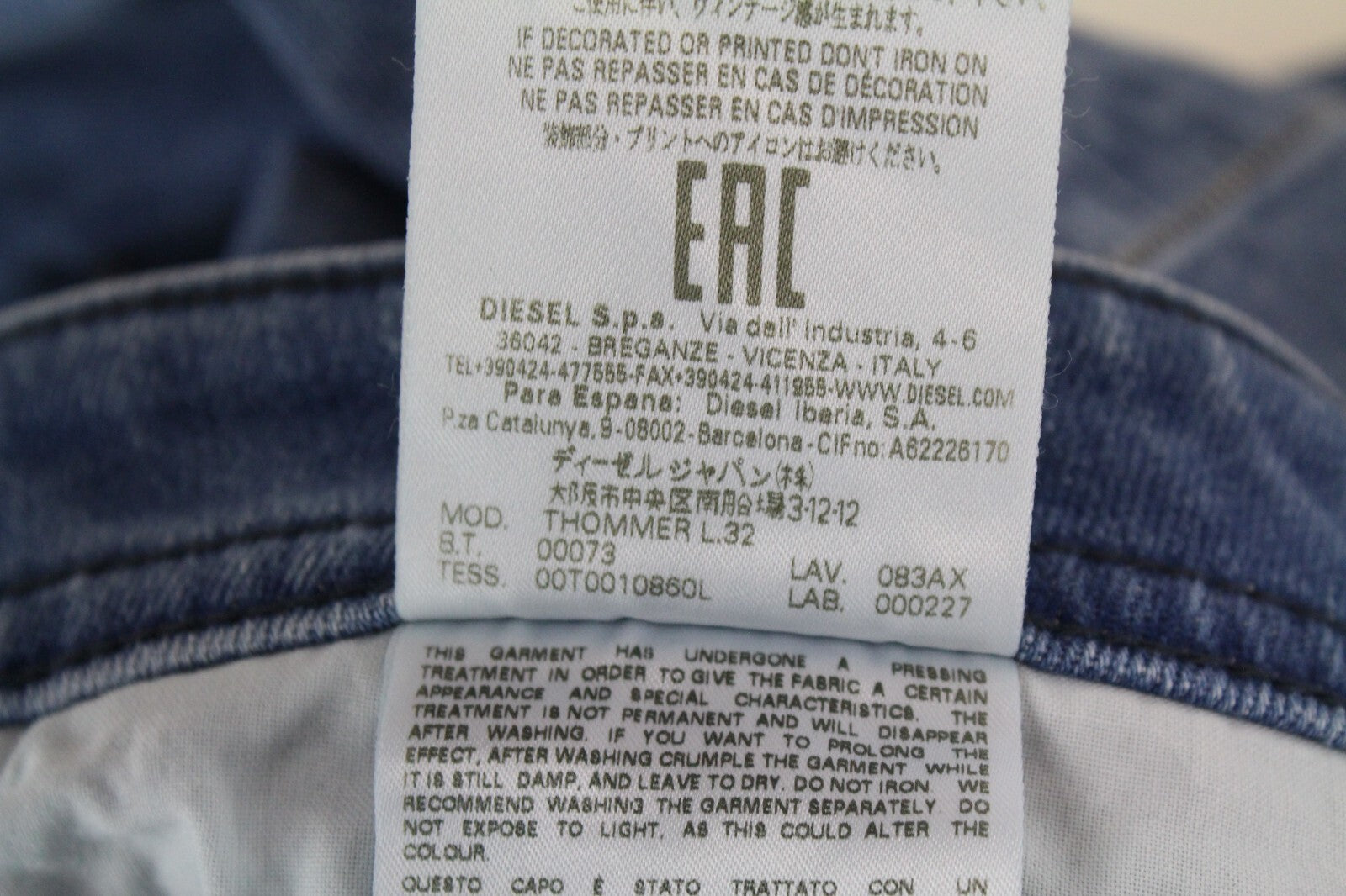 DIESEL Thommer 083AX vyriški džinsai W28/L32 Slim skalbtos medvilnės tamprės mėlyni 