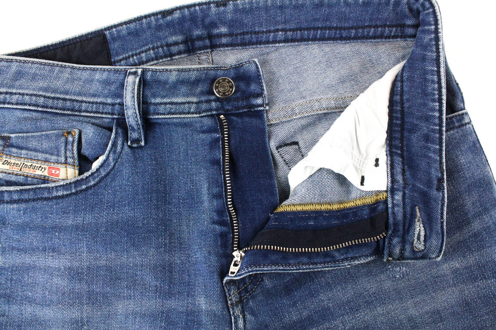 DIESEL Thommer 083AX vyriški džinsai W28/L32 Slim Fit medvilniniai tamprūs džinsai, mėlyni, skalbti 