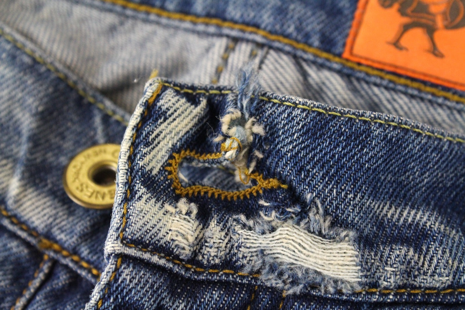 GOOD GENES Mens Jeans W32/L34 Buttoned Capri Washed Denim  Cotton