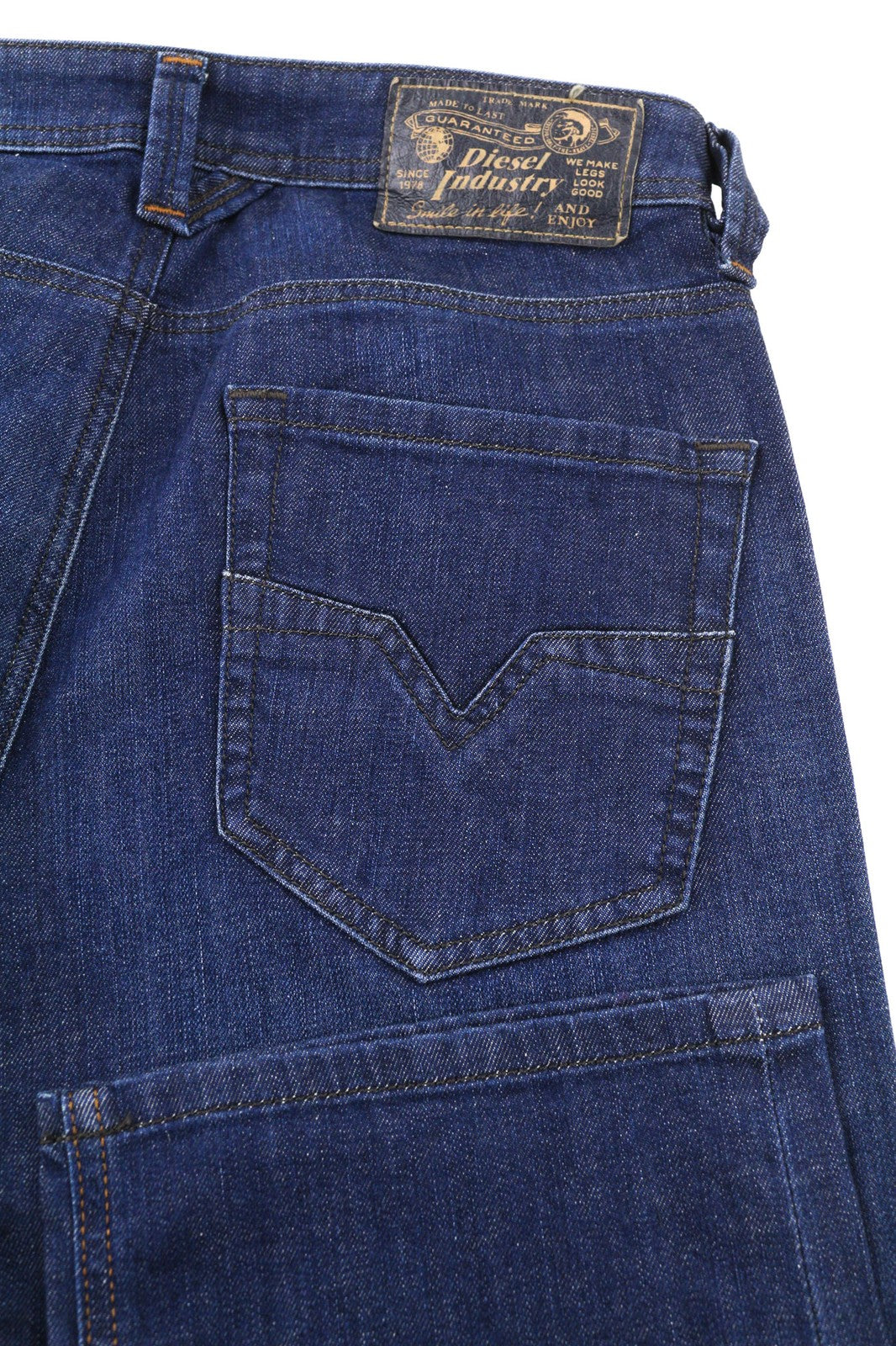 DIESEL Larkee R845B Mens Jeans W28/L32 Regular Straight Stretch Washed Buttoned