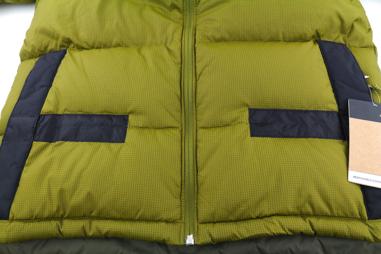 THE NORTH FACE Diablo Down Men Jacket M 700 Down Insulated Quilted Logo Puffer