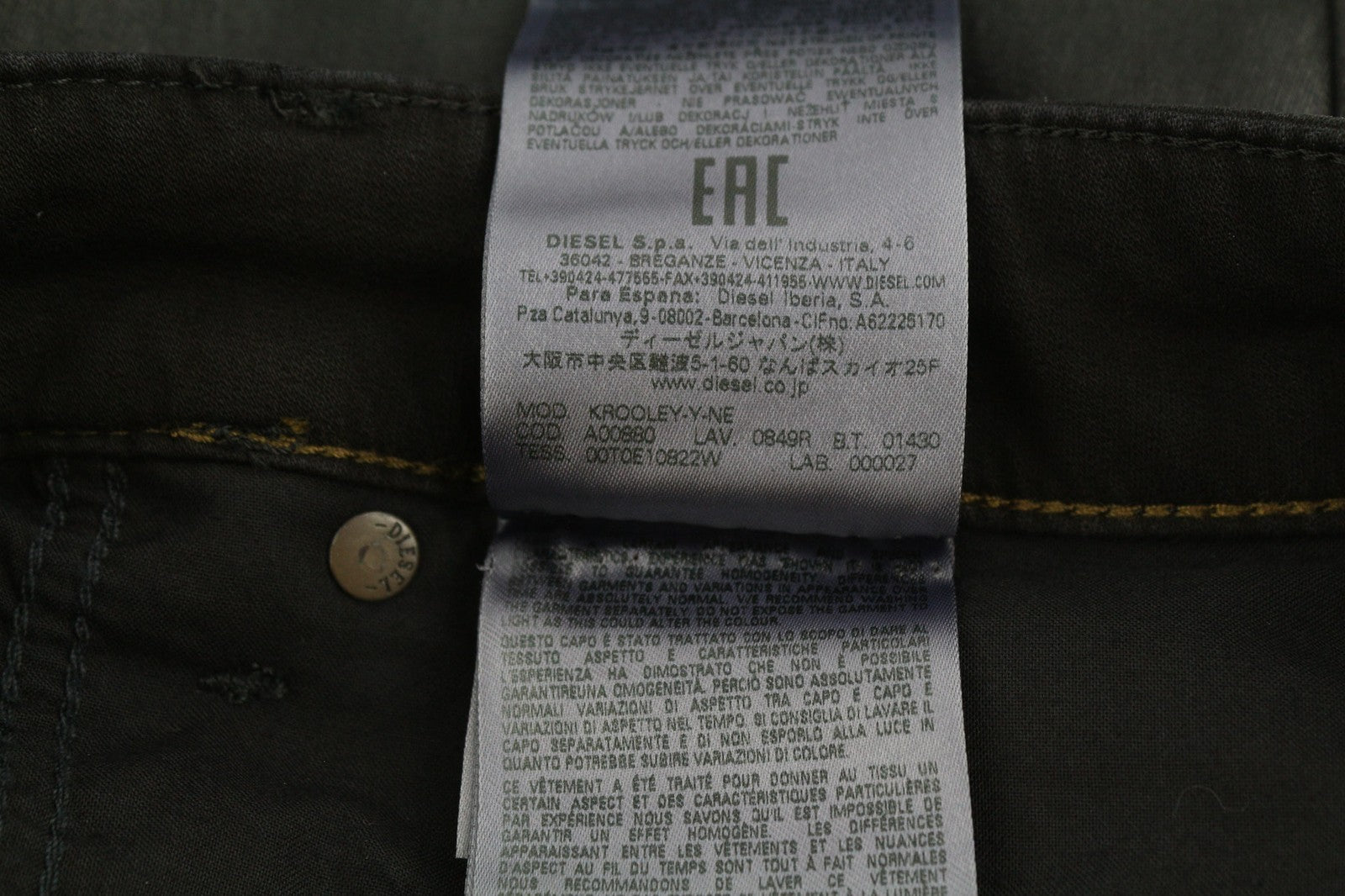 DIESEL Krooley Jogg 0849R Mens Jeans W30/L30 Tapered Coated Black RRP€250