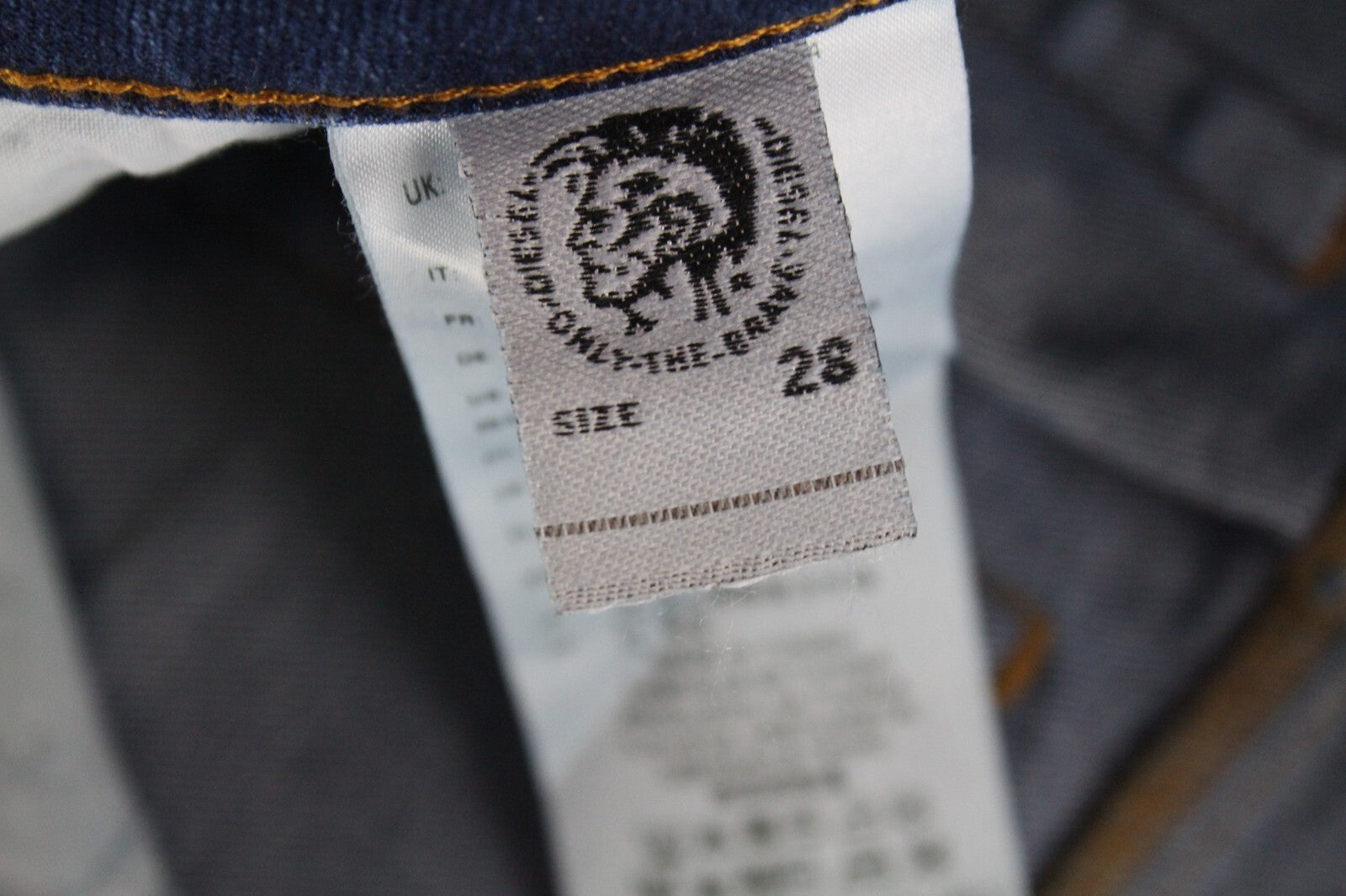 DIESEL D-Bazer 083AZ Men's Jeans W28/L32 Blue Tapered Cotton Stretch Wash