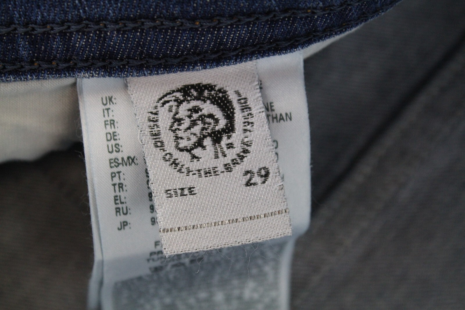 DIESEL Buster R4TW8 Men's Jeans W29/L32 Slim Tapered Blue Stretch Cotton Ripped