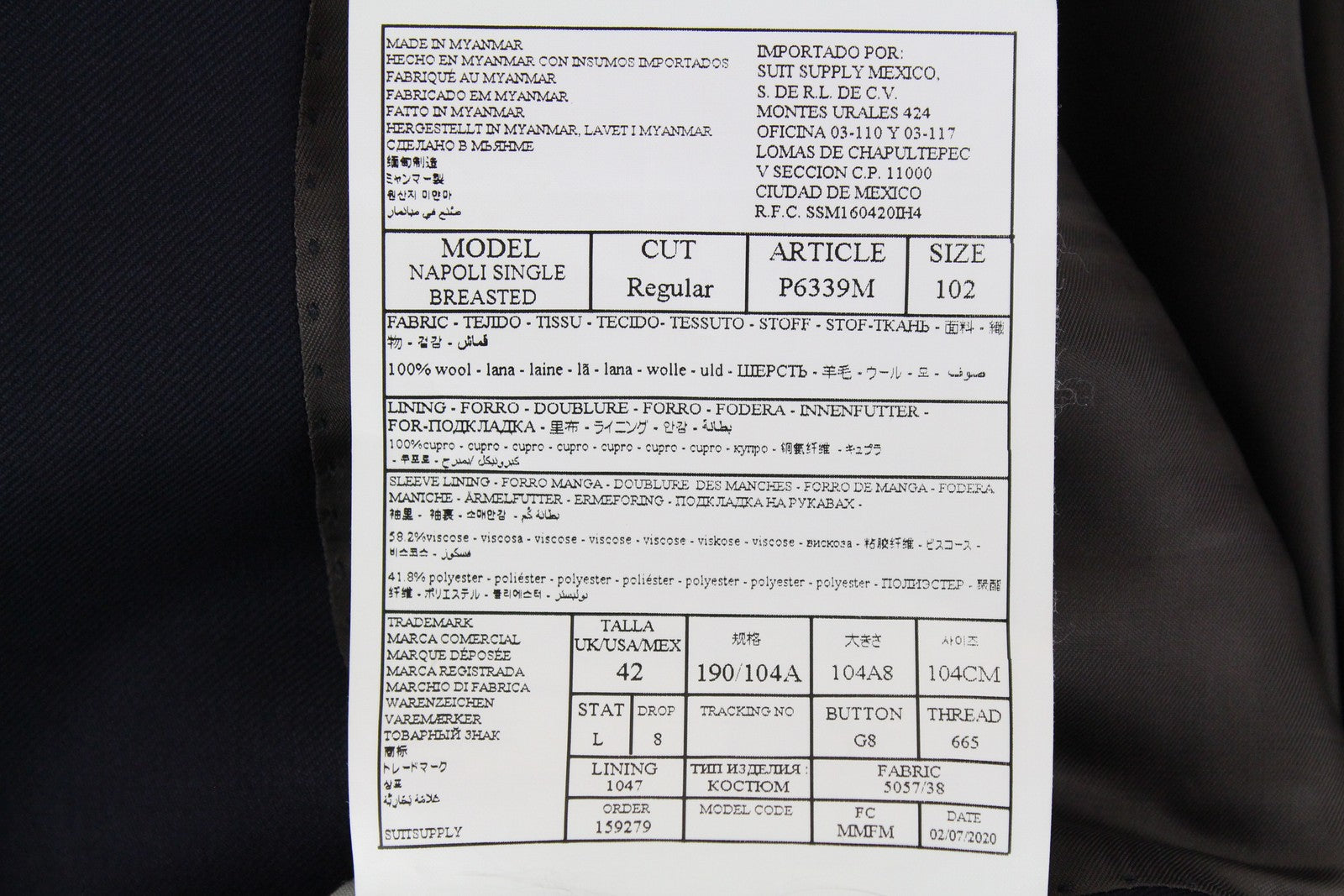 „SUITSUPPLY Napoli“ vyriškas švarkas, UK42L, tamsiai mėlynas, su grynos vilnos pamušalu, klasikinis, vienos krūtinės. 