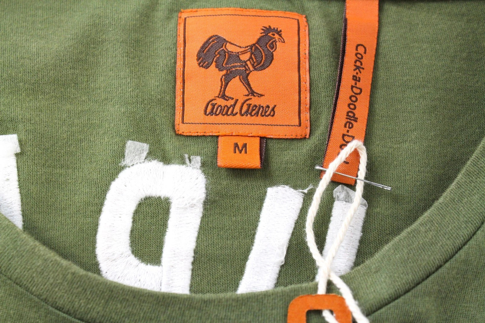 GOOD GENES Men's T-Shirt M Rooster Print Khaki Green Pure Cotton Crew Neck