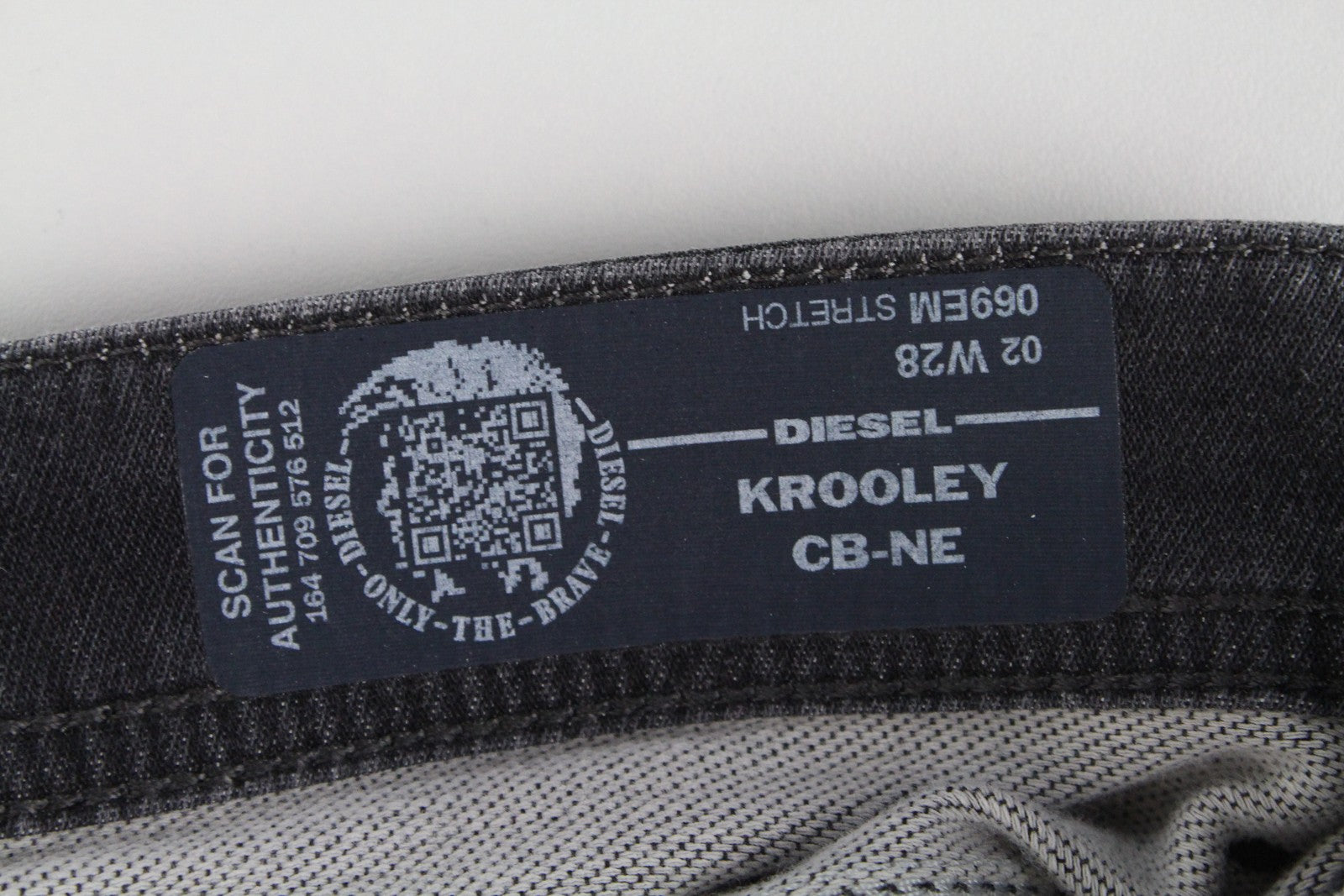 DIESEL Krooley CB-NE 069EM Men's Grey Jogg Jeans W28 Distressed Slim Carrot Fit