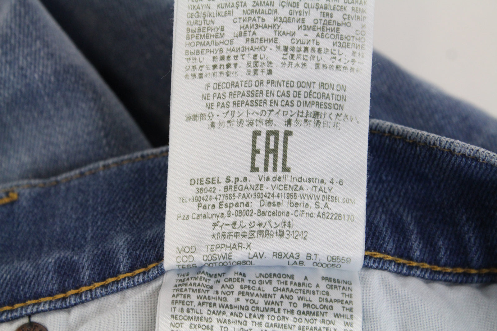 DIESEL Tepphar-X R8XA3 Men's Blue Slim Carrot Stretch Jeans W28/L34 Button-Fly