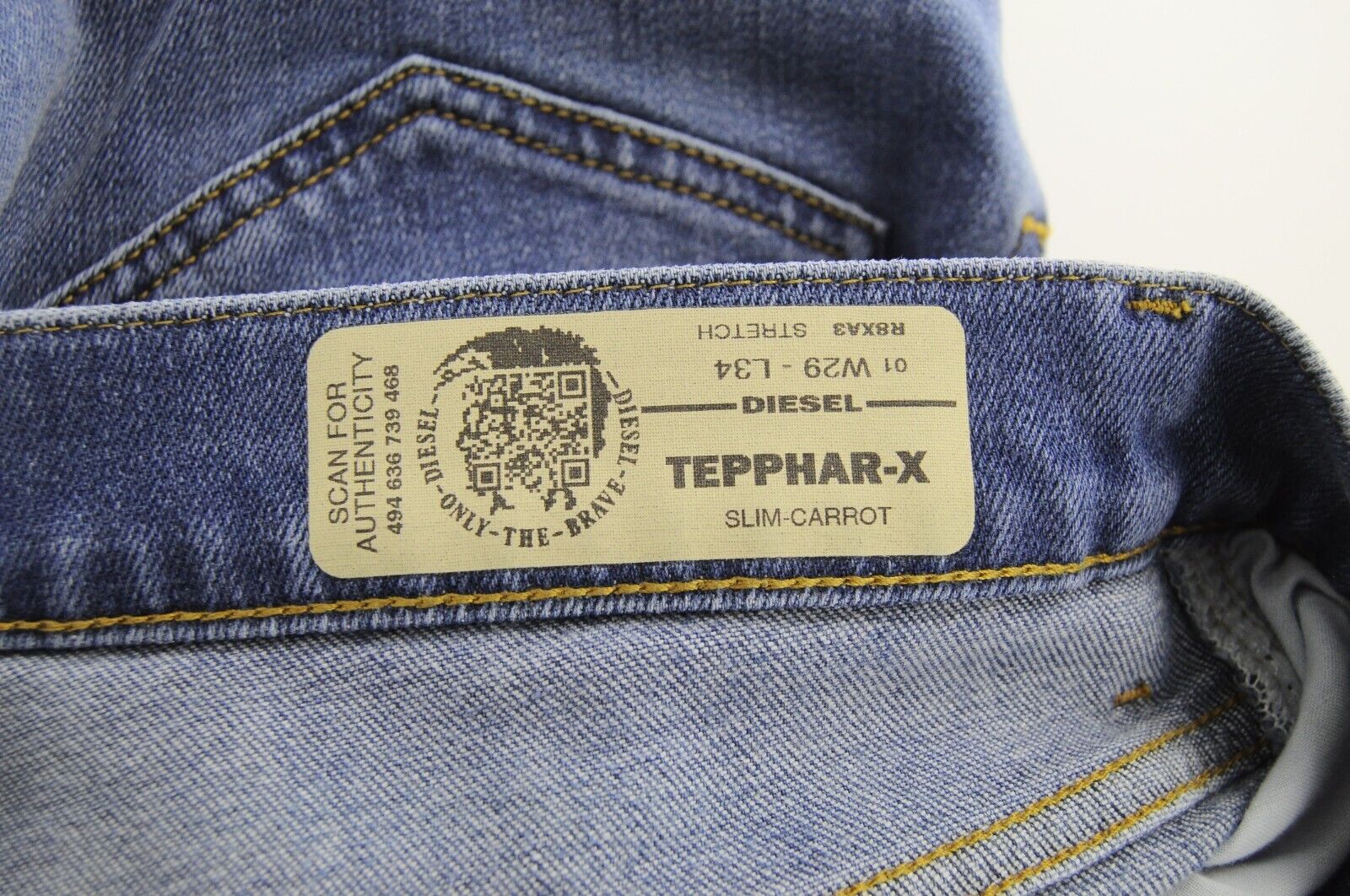 DIESEL Tepphar-X R8XA3 Men's Blue Slim Carrot Stretch Jeans W29/L34 Buttoned