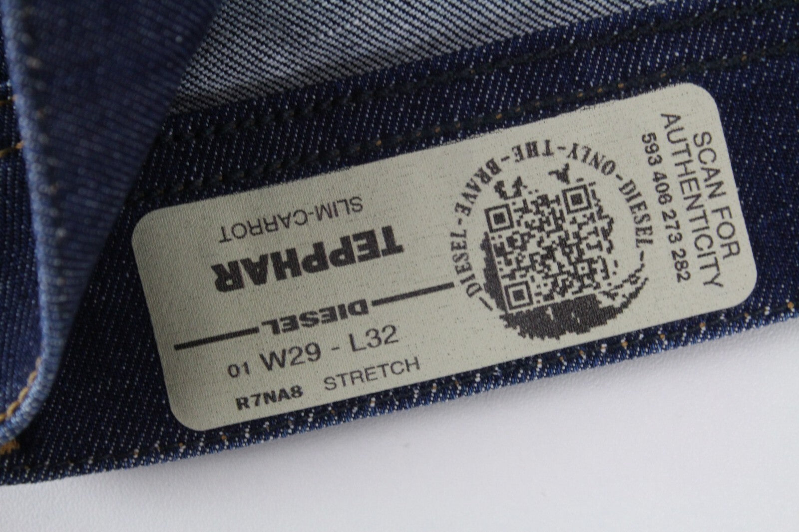 DIESEL Tepphar R7NA8 Men's Blue Distressed Slim Carrot Jeans W29/L32 Low Stretch