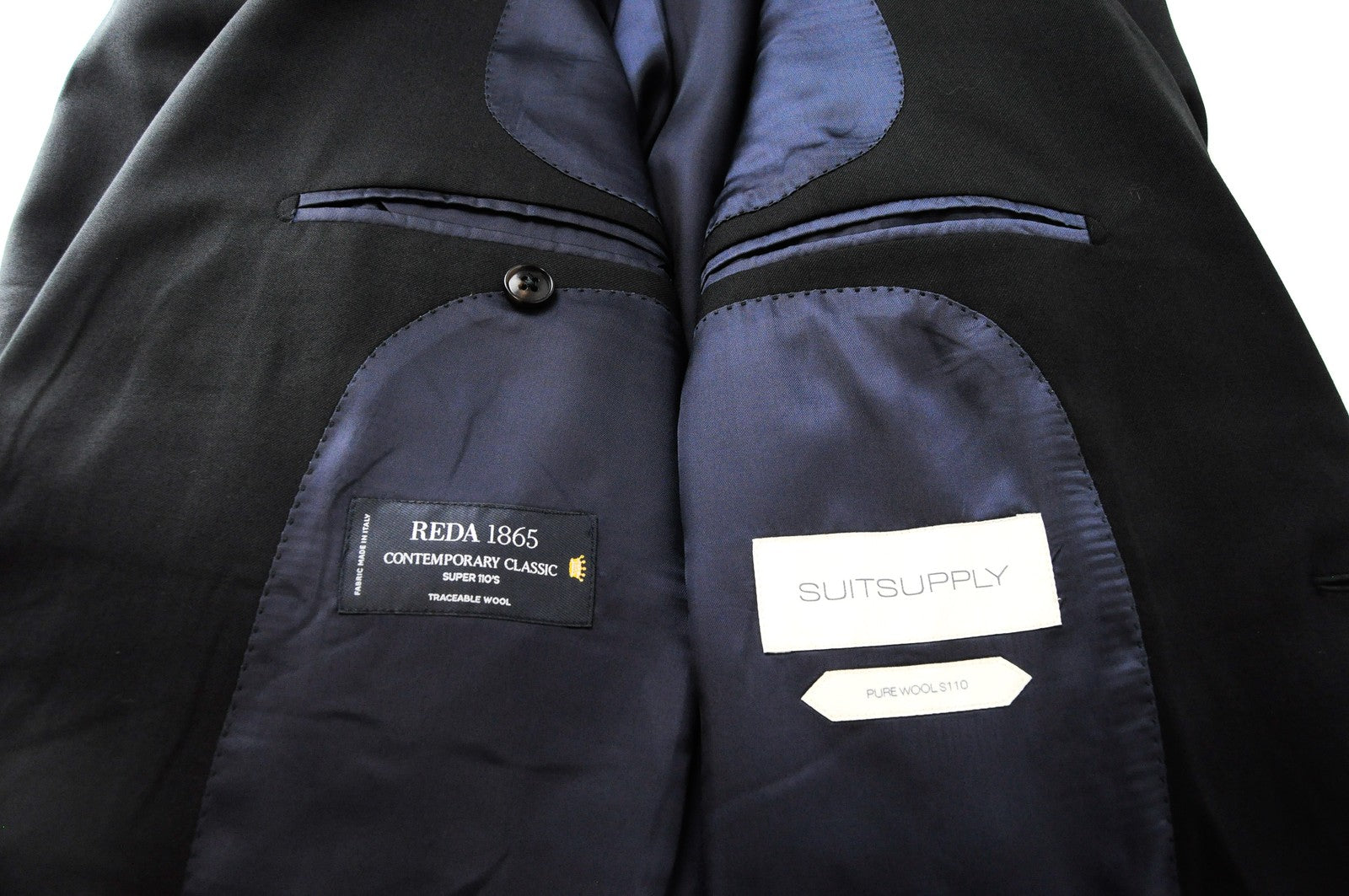 „SUITSUPPLY Napoli“ vyriškas švarkas, UK44L, tamsiai mėlyna, vilnonė „Super 110s“ suknelė su pamušalu. 
