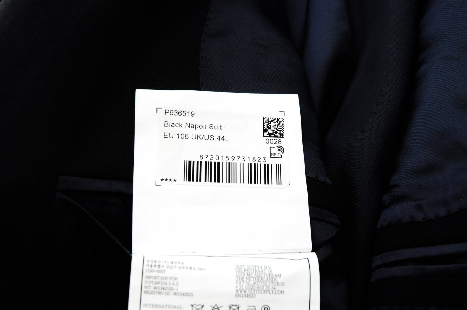 „SUITSUPPLY Napoli“ vyriškas švarkas, UK44L, tamsiai mėlyna, vilnonė „Super 110s“ suknelė su pamušalu. 