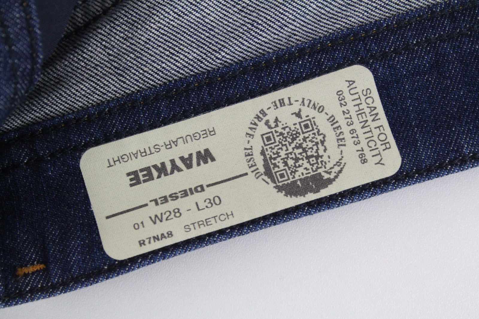 DIESEL Waykee R7NA8 Men's Jeans W28 L30 Straight Fit Ripped Blue Cotton Stretch