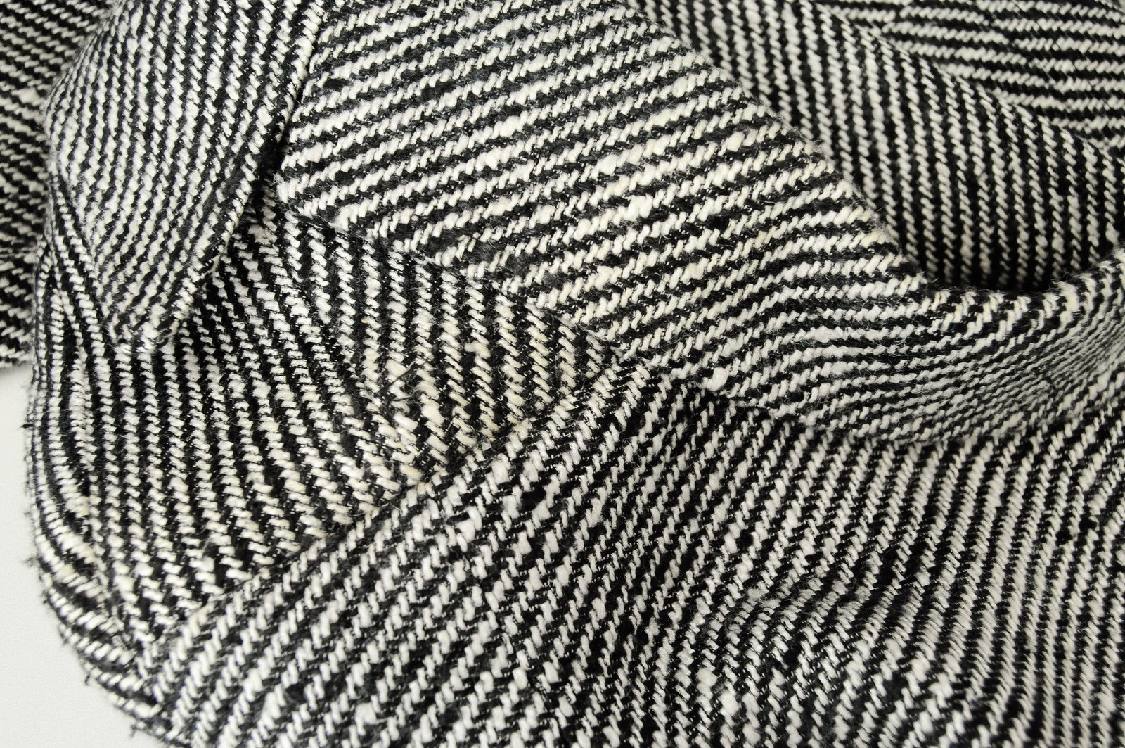 SUISTUDIO Olivia Women Blazer UK8S Grey Silk Cotton Patterned Peak Collar Suit