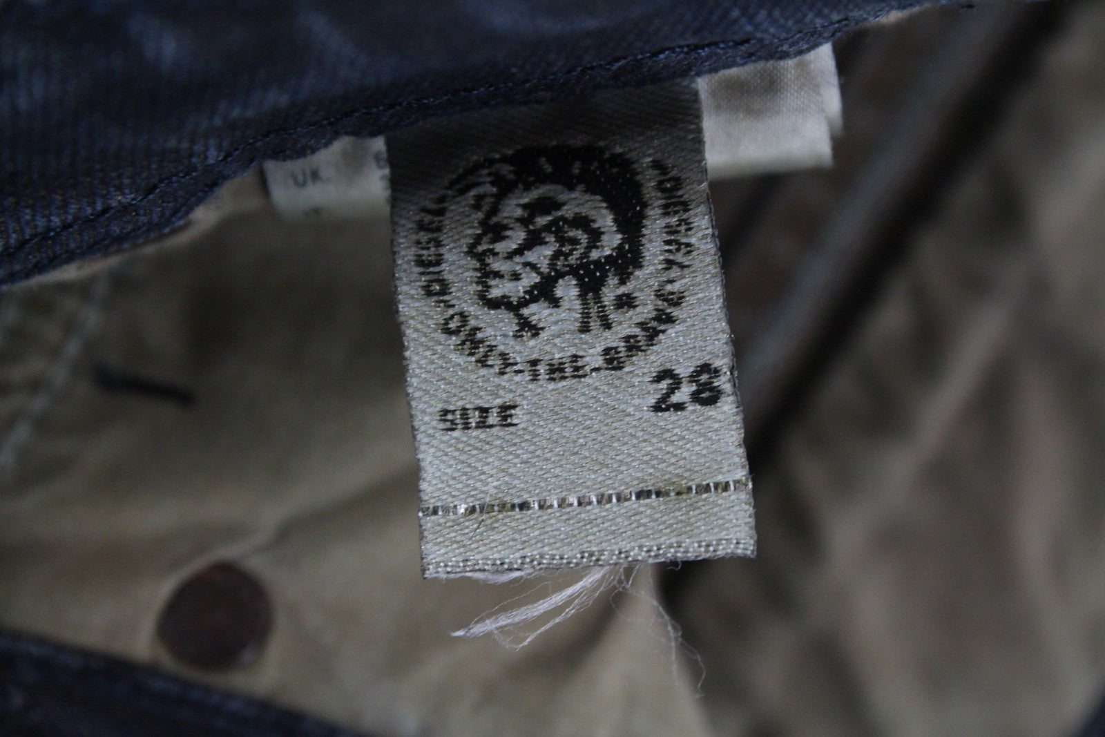 DIESEL Krayver R48XU Men Jeans W28/L32 Slim Carrot Fit Cotton Aged Blue Wash