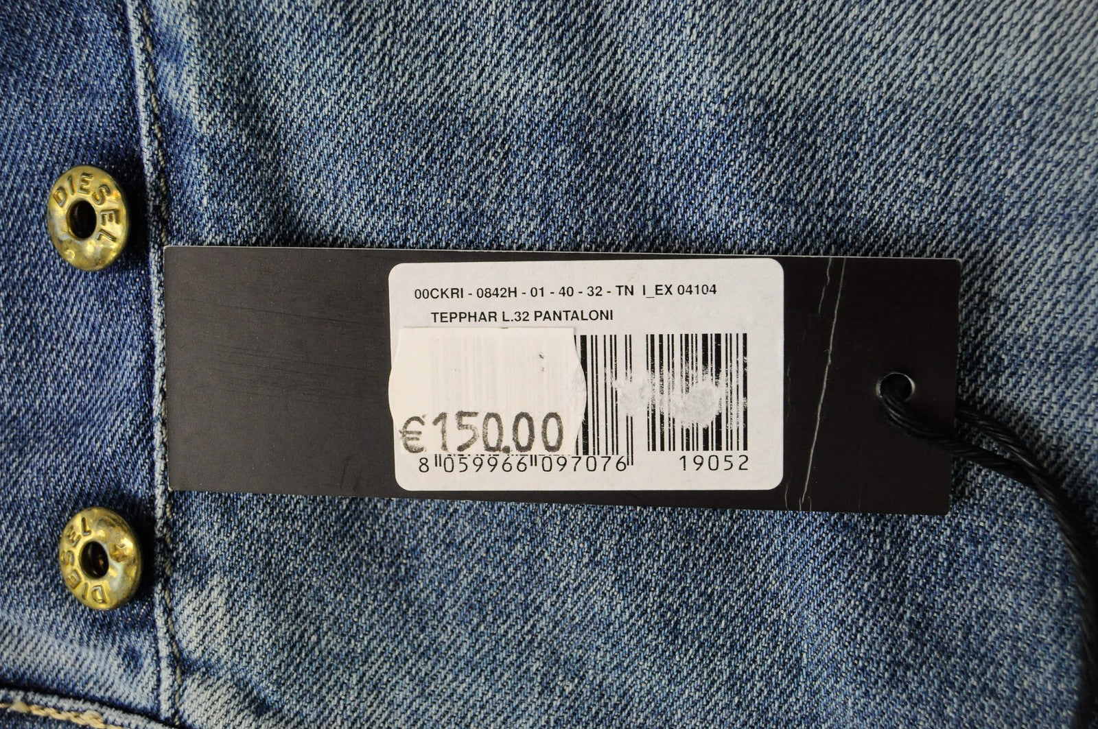 DIESEL Tepphar 0842H Men Jeans W40/L32 Slim Carrot Fit Blue Cotton Washed Denim