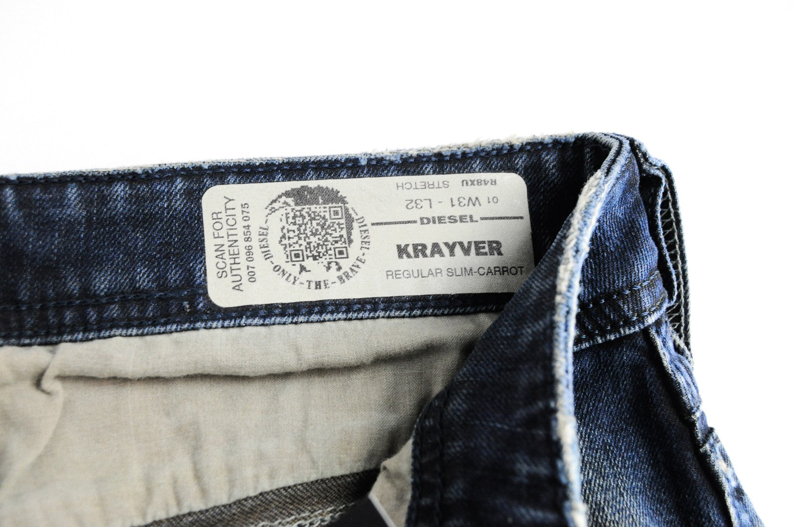 DIESEL Krayver R48XU Men Jeans W31/L32 Slim Carrot Fit Blue Cotton Stretch Wash