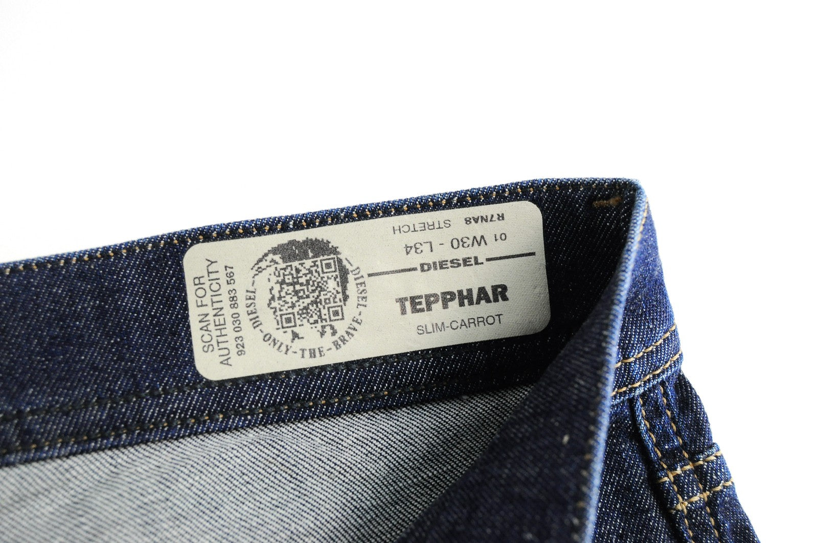 DIESEL Tepphar R7NA8 Men Jeans W30/L34 Slim Carrot Fit Blue Cotton Casual Wash