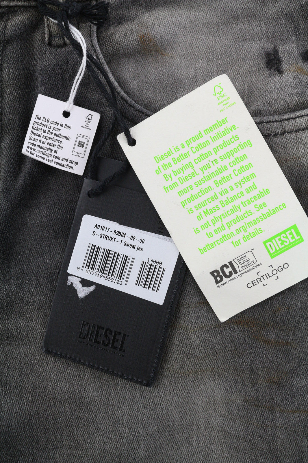 DIESEL D-Strukt Jogg 09B04 vyriški džinsai W30 Slim Stretch Logo Women's Black RRP 295 € 