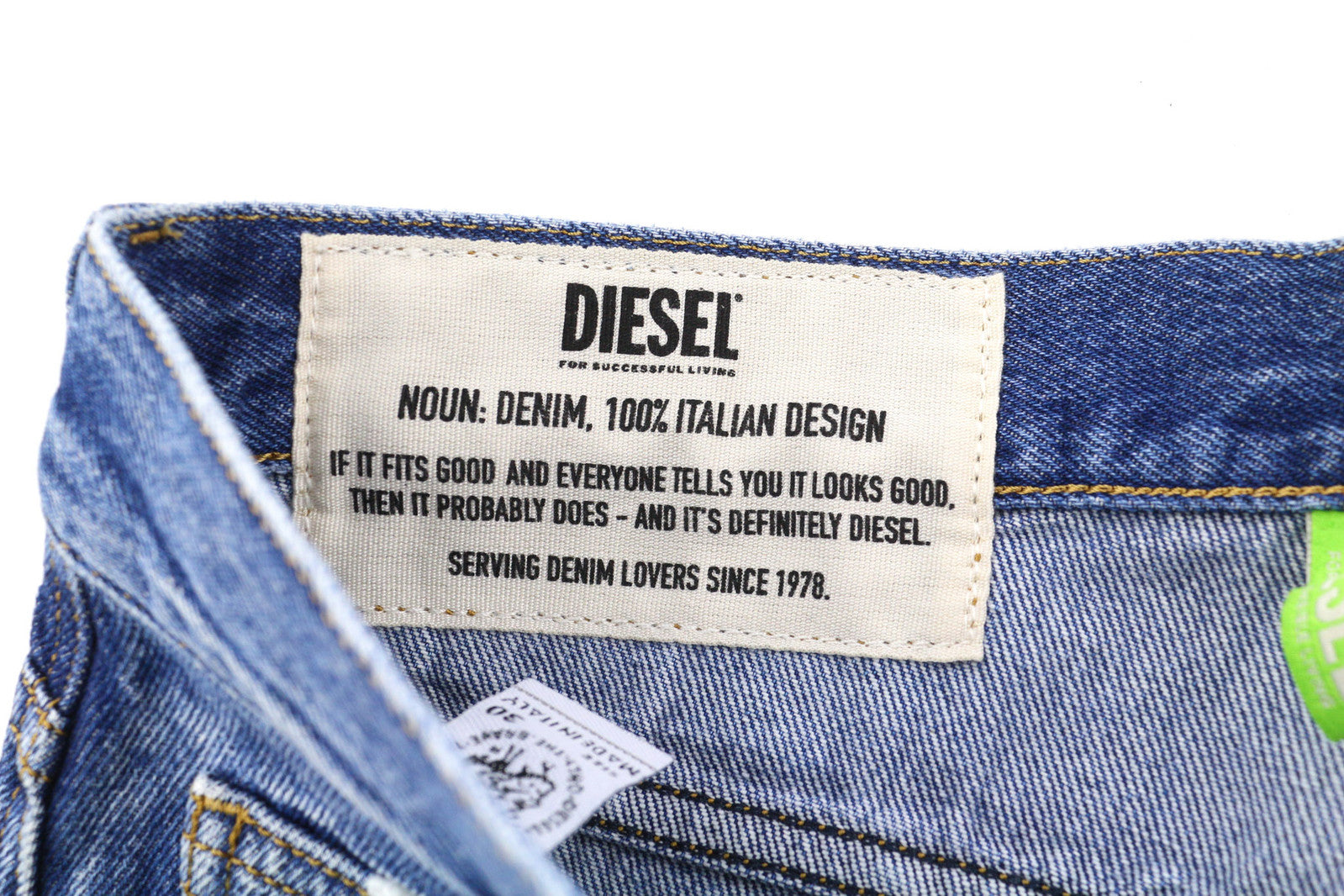 DIESEL D-Macs 09A25 Men Jeans W30/L30 Straight Fit Distress Washed Denim RRP€250