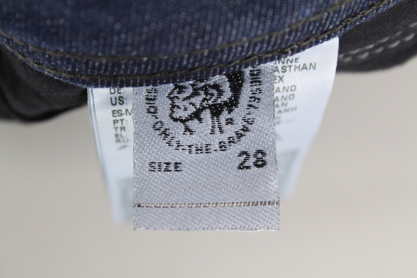 DIESEL Belther-R R13M8 Mens Jeans W28 L32 Slim Tapered Stretchy Cotton Blue