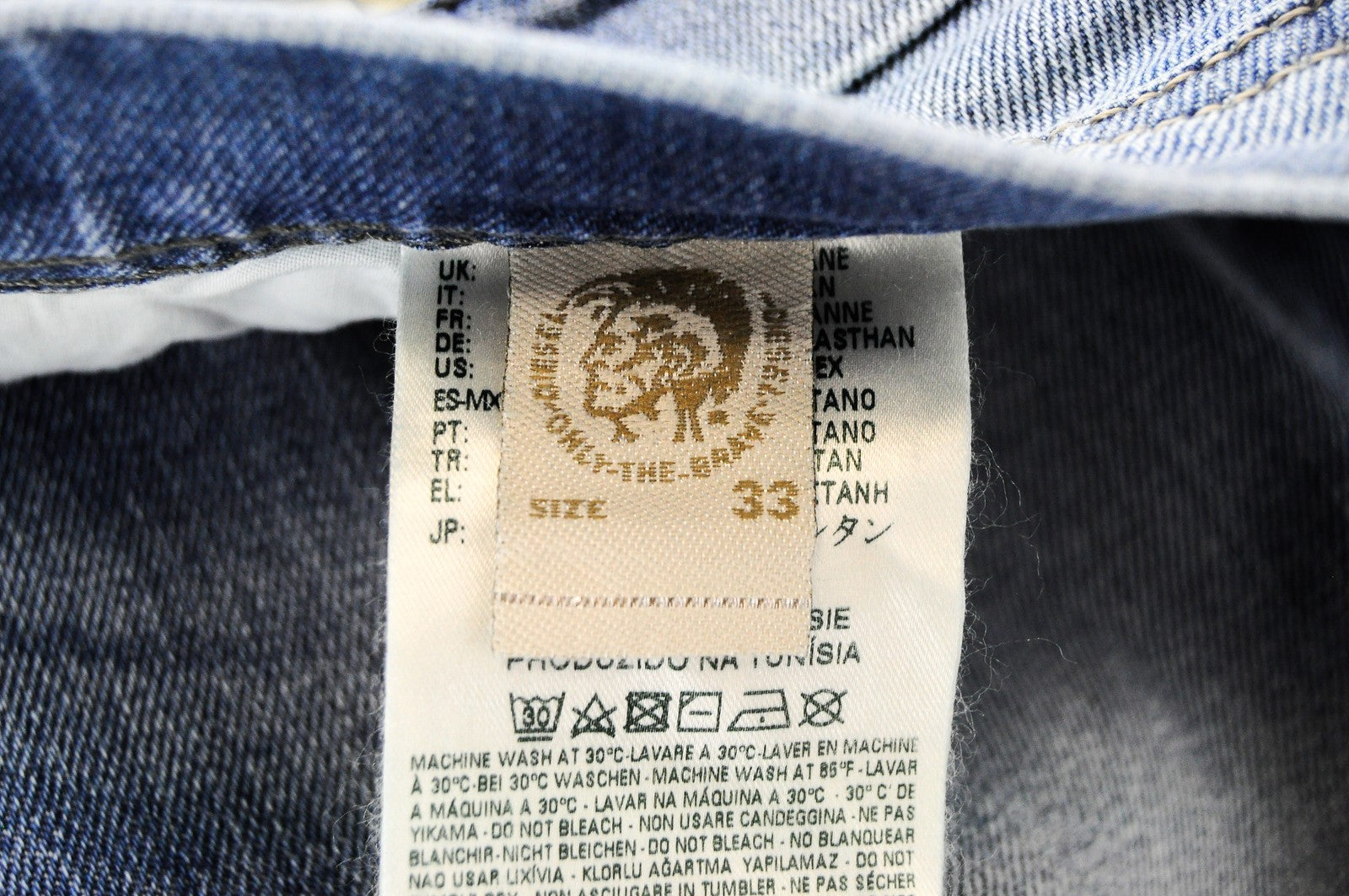 DIESEL Tepphar 0842H Men Jeans W33/L32 Slim Carrot Fit Light Blue Stretch