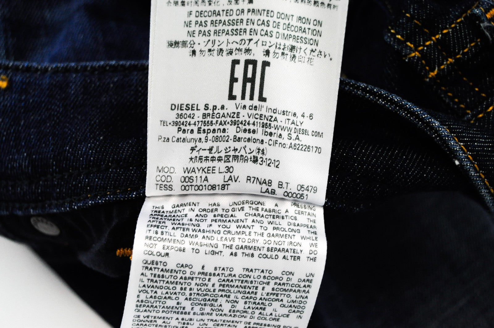 DIESEL Waykee R7NA8 Men Jeans W29/L30 Dark Blue Stretch Straight Leg Denim
