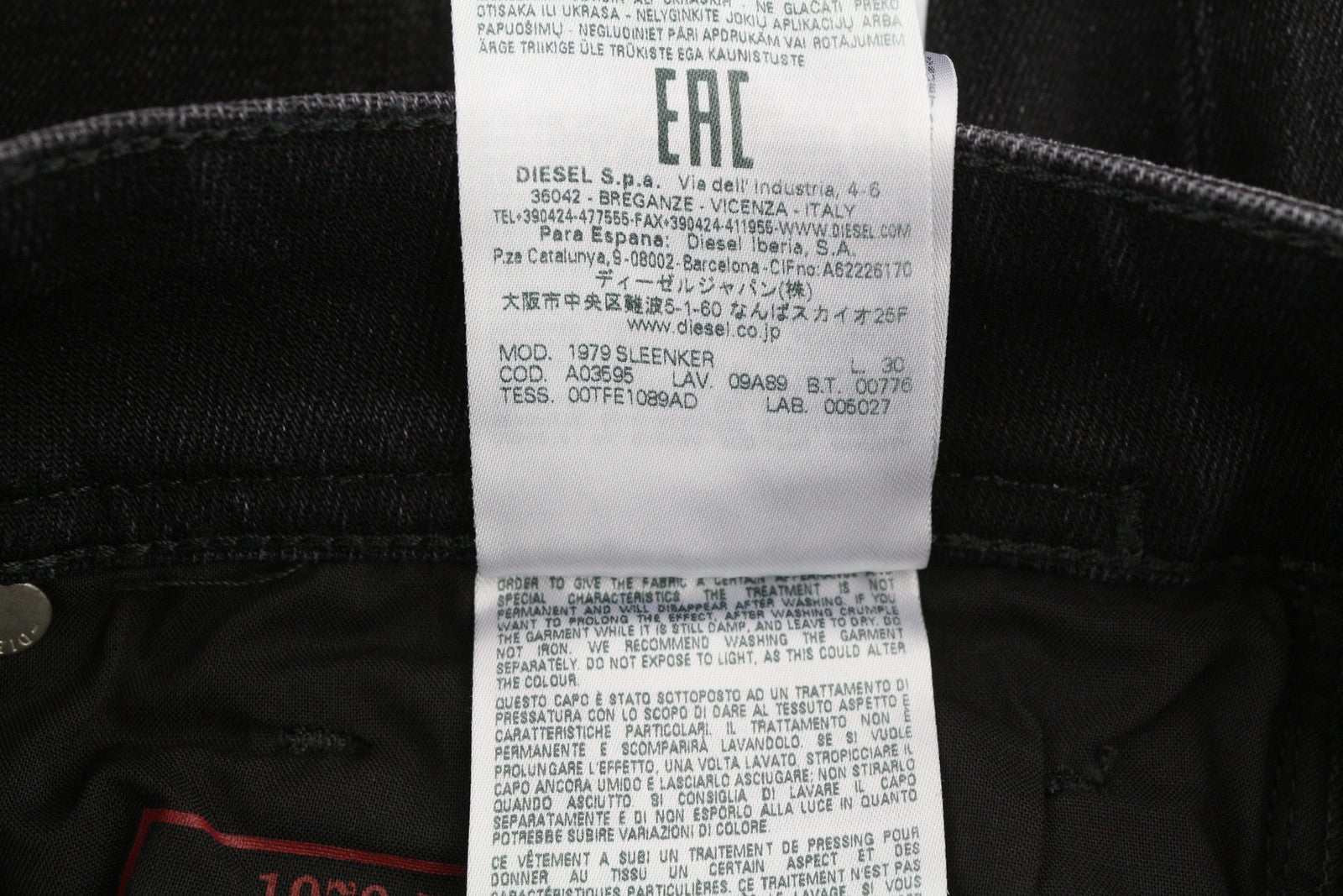 DIESEL 1979 Sleenker 09A89 Men Jeans W32/L30 Skinny Low Waist Distress RRP€275