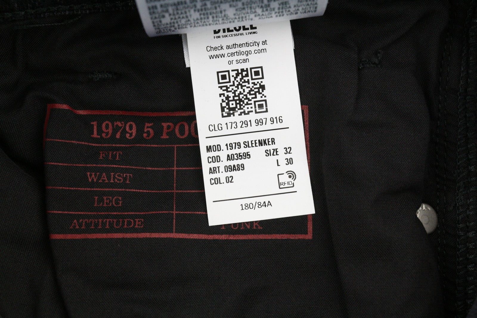 DIESEL 1979 Sleenker 09A89 Men Jeans W32/L30 Skinny Low Waist Distress RRP€275