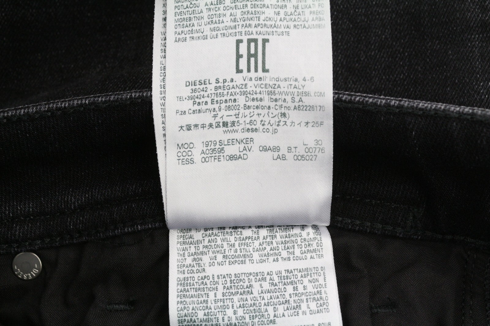 DIESEL 1979 Sleenker 09A89 Men Jeans W34/L30 Skinny  Low Waist Distress RRP€275