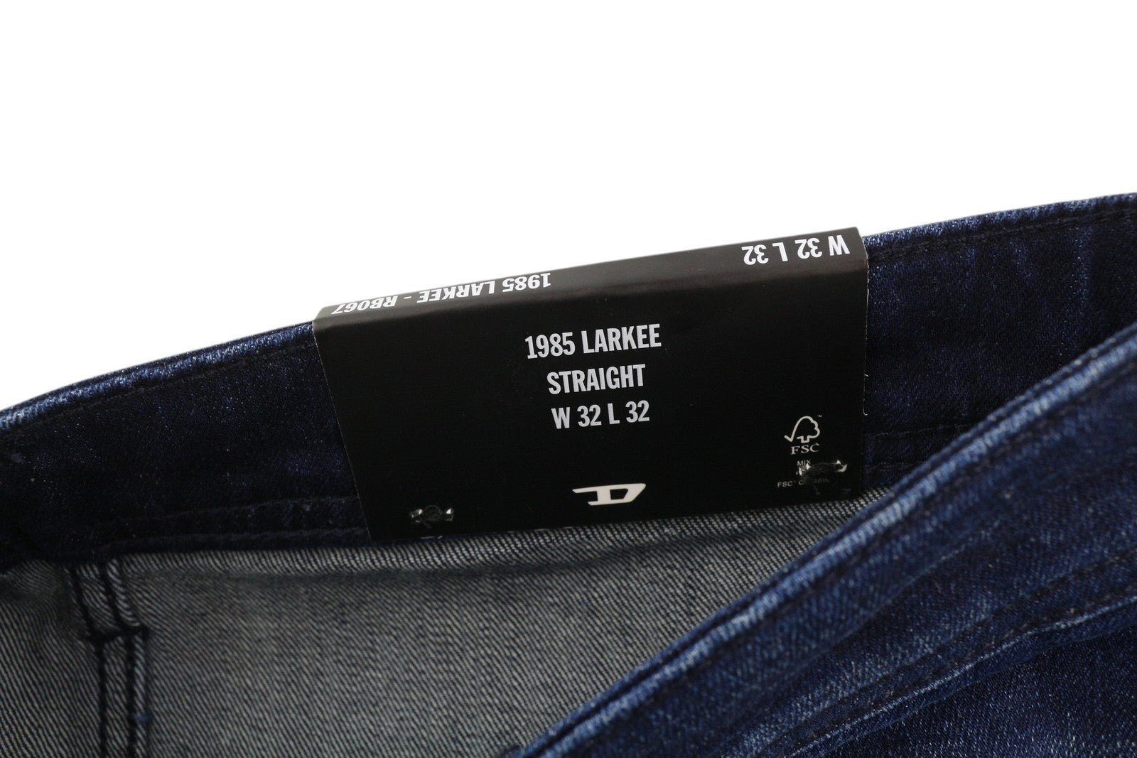 DIESEL 1985 Larkee RB067 Men Jeans W32/L32 Straight Fit Buttoned Washed Blue